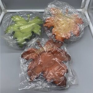 Partylite whispering leaves new in box